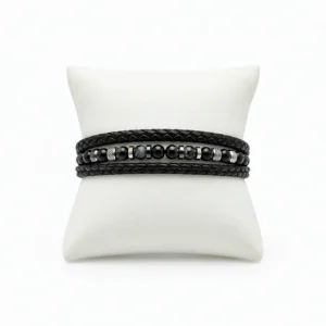 Bracelet en cuir de bovin, acier et polyuréthane noir (21 cm)
