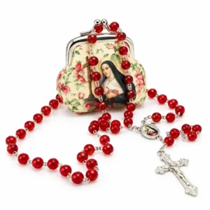 Bracelet Dizainier sur chaine métal argenté avec grains rubis et croix